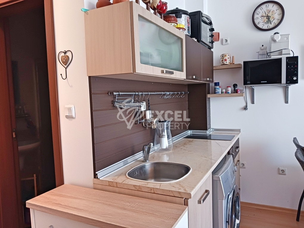 Two-bedroom furnished apartment with two terraces-Sunny Day 6