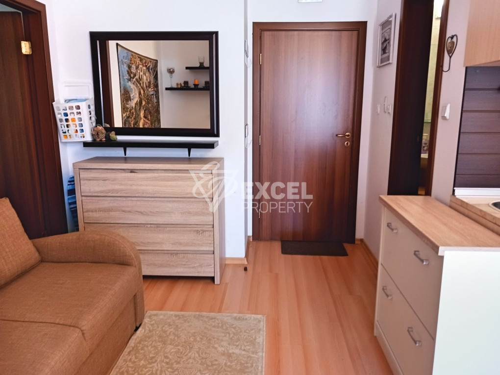 Two-bedroom furnished apartment with two terraces-Sunny Day 6