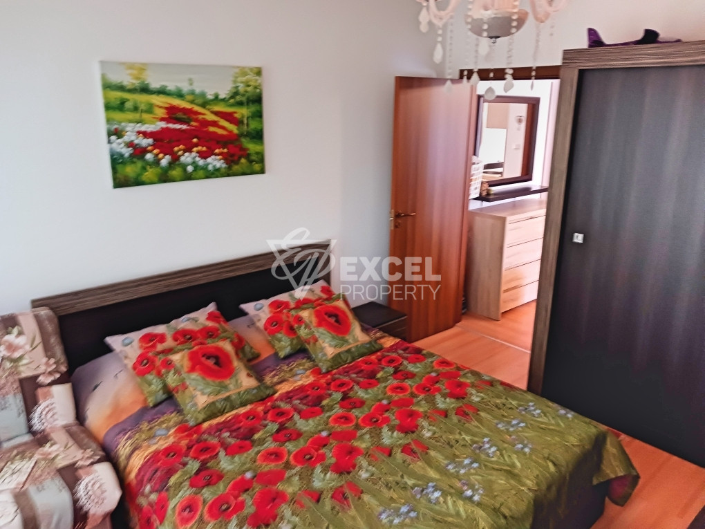 Two-bedroom furnished apartment with two terraces-Sunny Day 6