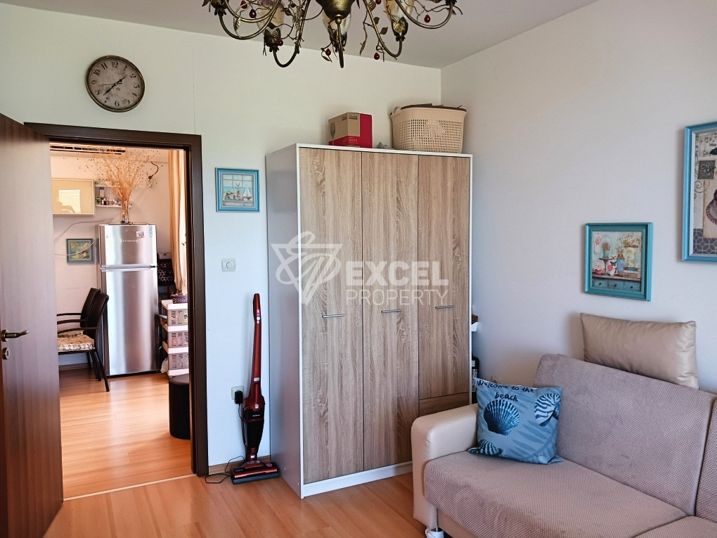 Two-bedroom furnished apartment with two terraces-Sunny Day 6