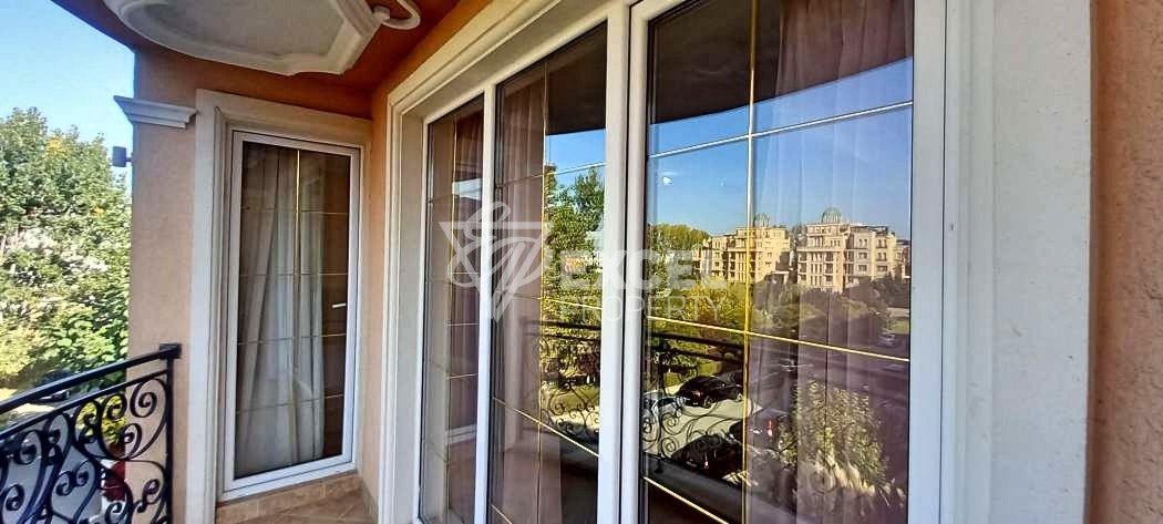 One-bedroom stylish property in Venera Palace complex