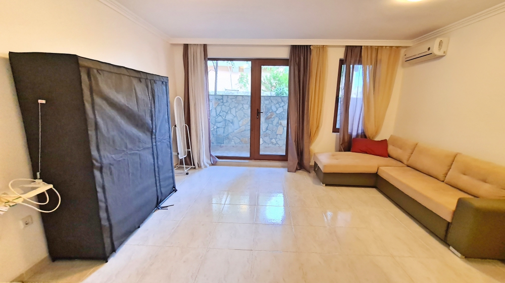 Spacious studio in Olimp complex, Saint Vlas