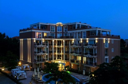 Stylish two-bedroom property - in Izida Palace 2, Sunny Beach