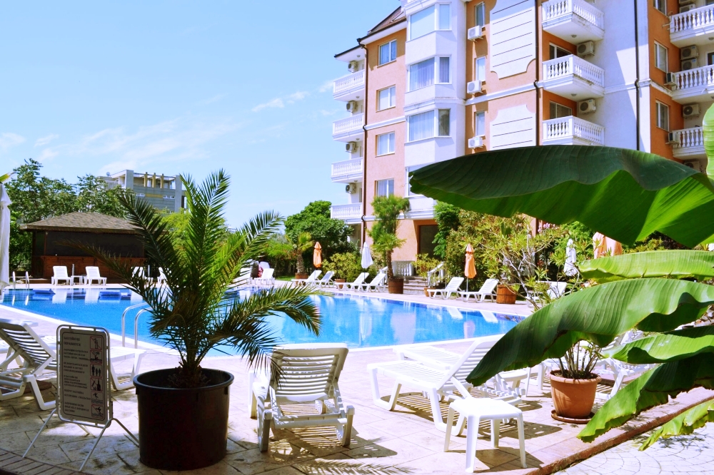 One-bedroom property in the area of Cаcао Beach